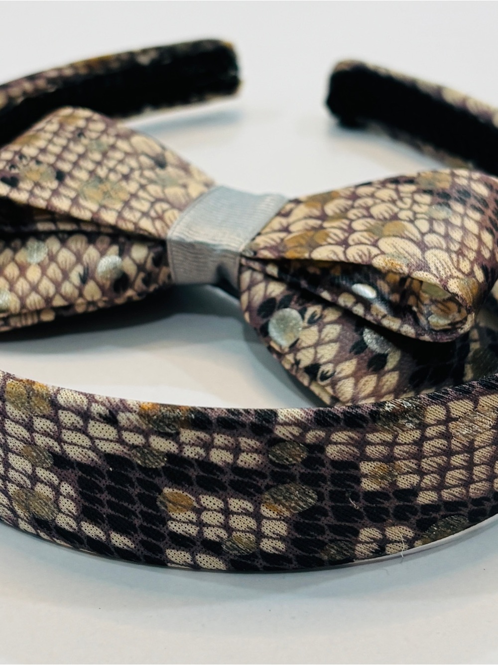 Patterned Bow Headband in Neutral Tones
